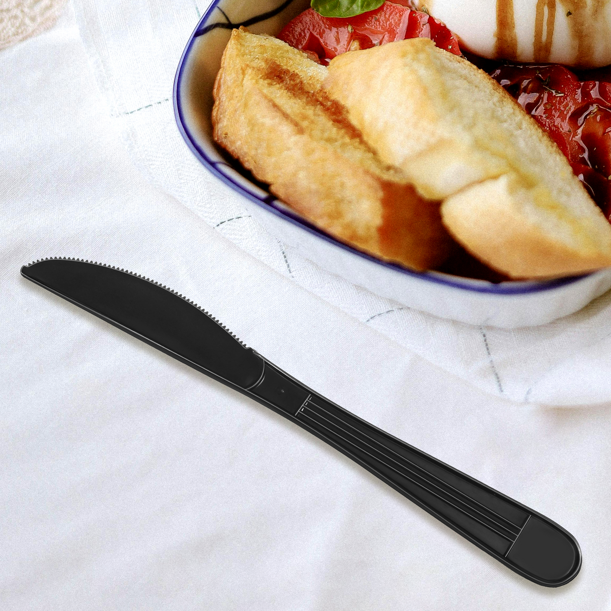 [1,000ct] PP Plastic Heavy Weight Knives | Black